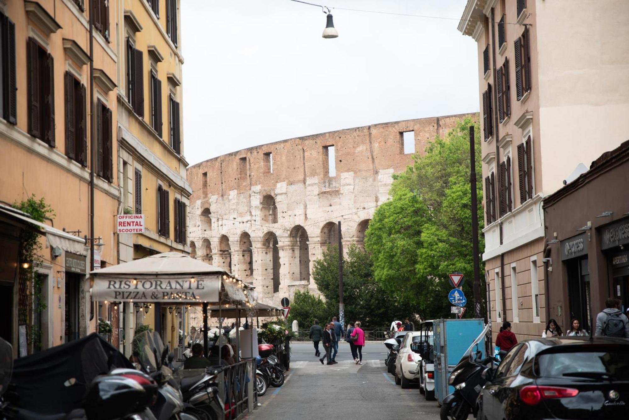 Oliviero - Colosseum View Apartment With Terrace Roma Exterior foto